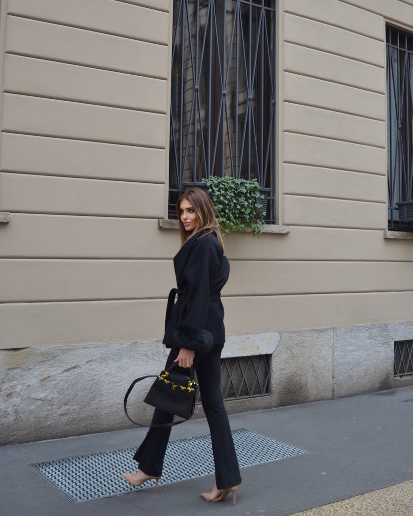 Delina – Cappotto in lana e cashmere con cintura e maniche rimovibili in pelliccia di volpe