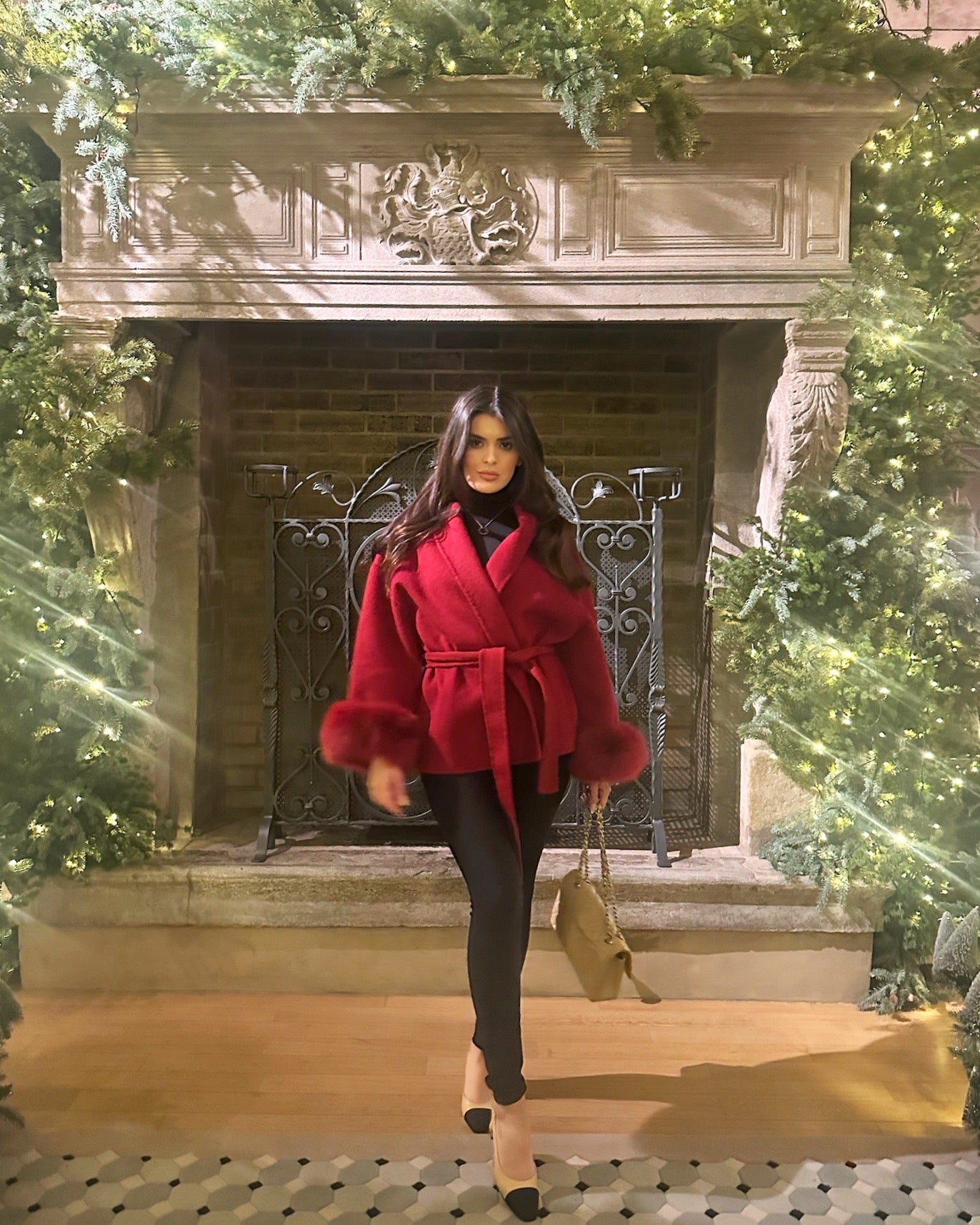 Delina — Short coat in double merino wool with removable fox fur cuffs